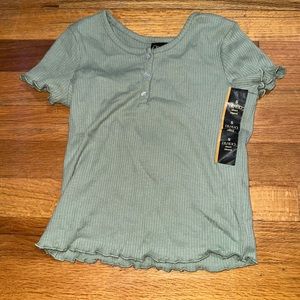 Green cropped top